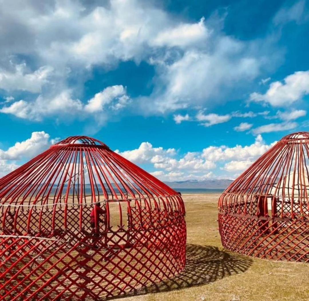 Готель Zalkar Yurt Camp Song-Kul Екстер'єр фото