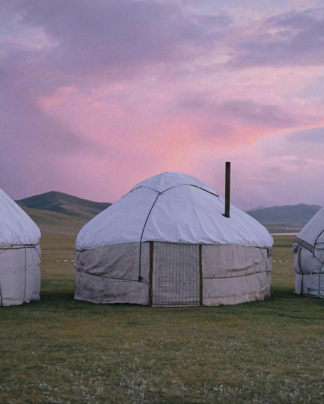 Готель Zalkar Yurt Camp Song-Kul Екстер'єр фото