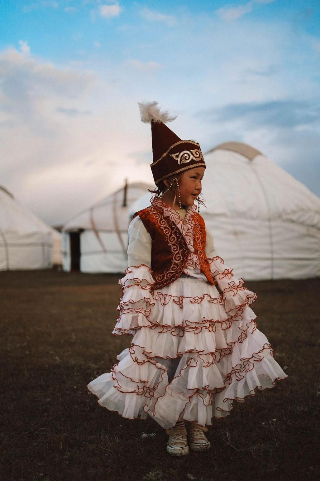 Готель Zalkar Yurt Camp Song-Kul Екстер'єр фото